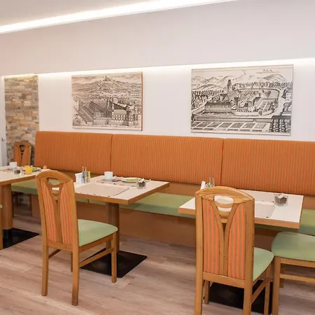 Caecilia Couette-café 3*