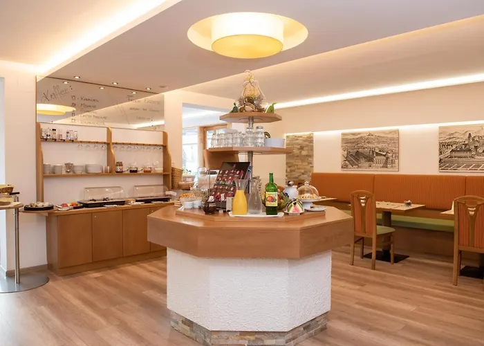 住宿加早餐酒店 Caecilia 3*