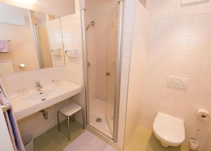 住宿加早餐酒店 Caecilia 3*